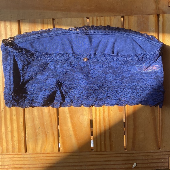 🦋 Victoria’s Secret PINK, Size Large, Color Blue, Floral Pattern, Lace Bandeau - Picture 4 of 7